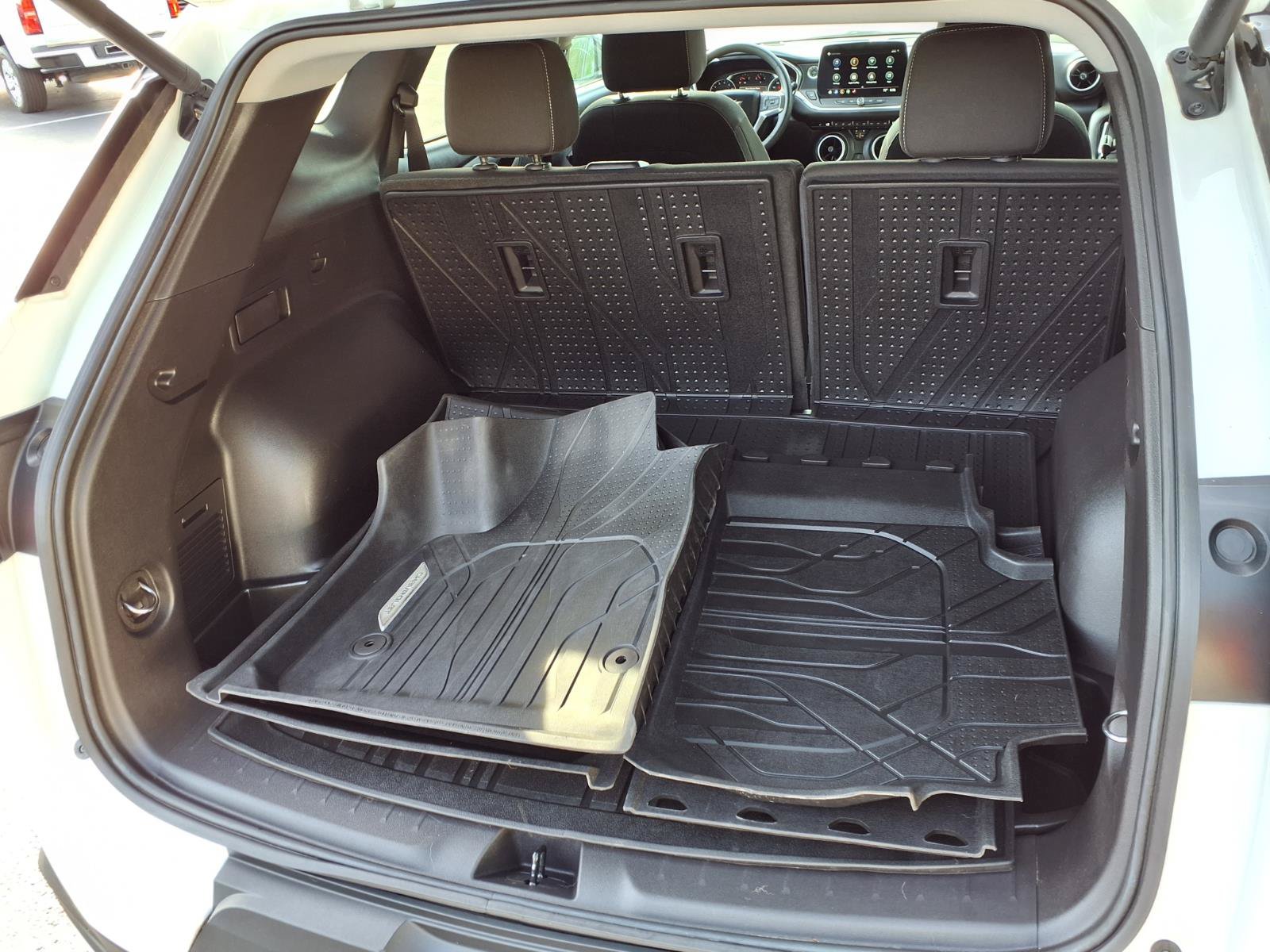 Used 2024 Chevrolet Blazer LT w/ Convenience Package FWD image 26