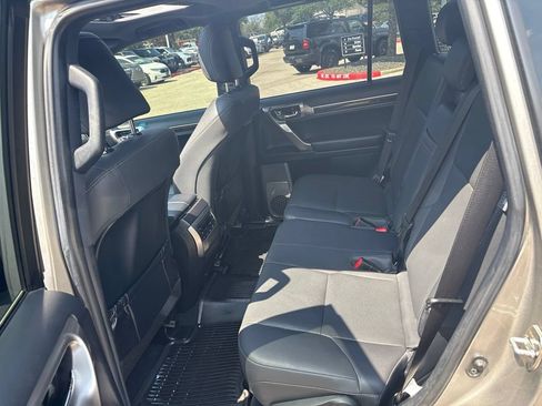 Used 2023 Lexus GX 460 Premium w/ Premium Package AWD/4WD image 20