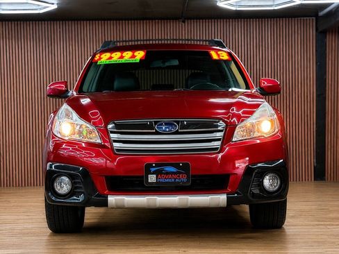 Used 2013 Subaru Outback 2.5i Limited AWD/4WD image 2