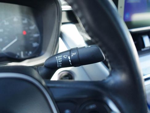 Used 2024 Toyota Corolla SE FWD image 30