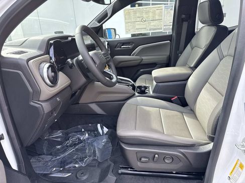 New 2025 Chevrolet Colorado ZR2 w/ Off-Road Front Bumper Package image 21