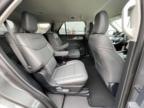 New 2026 Ford Explorer Active w/ Active Comfort Package image 27