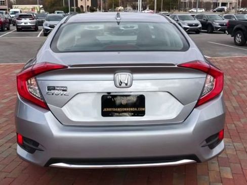 Used 2019 Honda Civic EX image 7