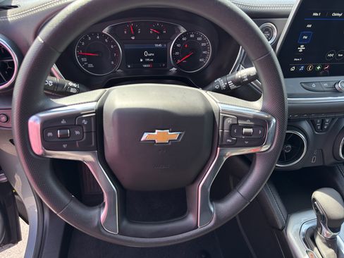 Used 2025 Chevrolet Blazer LT AWD/4WD image 16