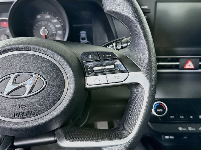 Used 2023 Hyundai Elantra SEL w/ Cargo Package FWD image 14
