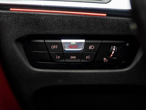 Used 2024 BMW M440i Convertible w/ Premium Package image 34