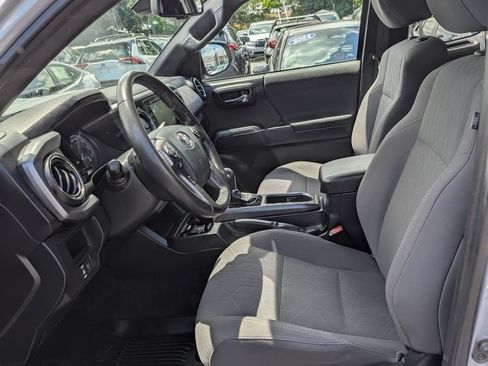 Used 2018 Toyota Tacoma TRD Sport w/ Technology Package AWD/4WD image 14