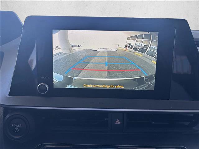 Used 2023 Toyota Prius LE FWD image 13