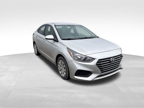 Used 2022 Hyundai Accent SE image 6