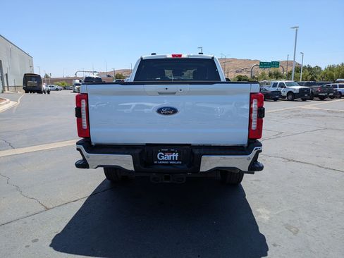 Used 2026 Ford F250 Lariat AWD/4WD image 6