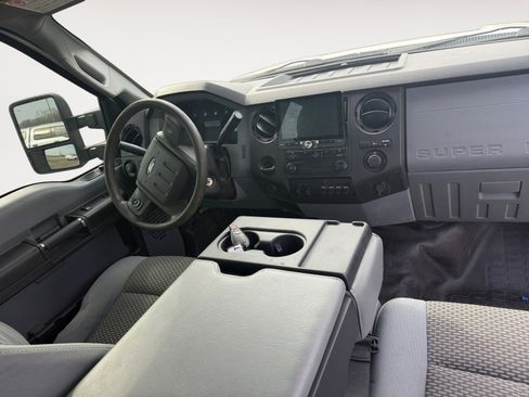 Used 2014 Ford F250 XL w/ Power Equipment Group image 10