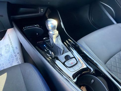 Used 2021 Toyota C-HR XLE FWD image 26