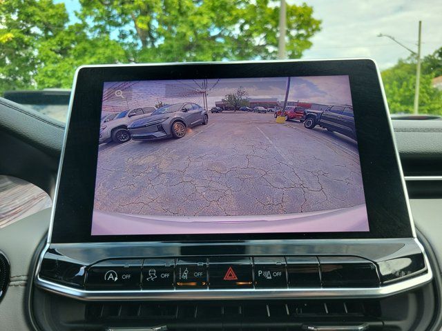 Used 2025 Jeep Compass Limited AWD/4WD image 13
