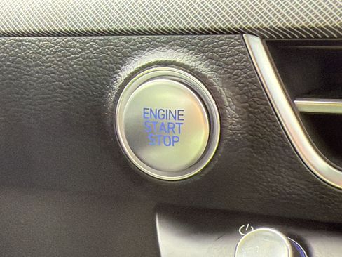 Used 2025 Hyundai Sonata SEL FWD image 17