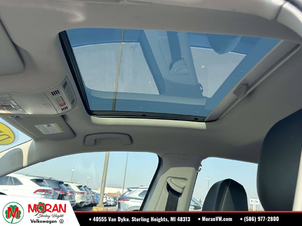 Used 2026 Volkswagen Jetta SE FWD image 18