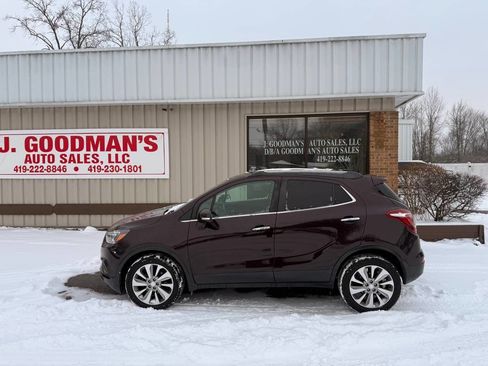 Used 2017 Buick Encore Preferred image 1