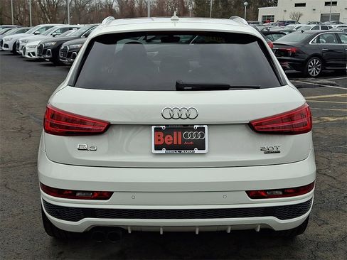 Used 2018 Audi Q3 2.0T Premium Plus w/ Premium Plus Package image 12