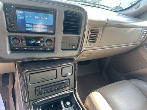 Used 2006 GMC Yukon XL Denali AWD/4WD image 18