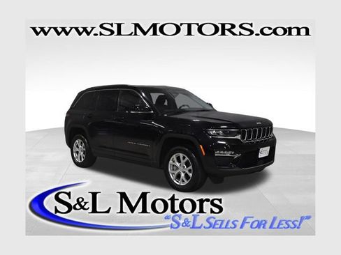 Used 2023 Jeep Grand Cherokee Limited AWD/4WD image 1