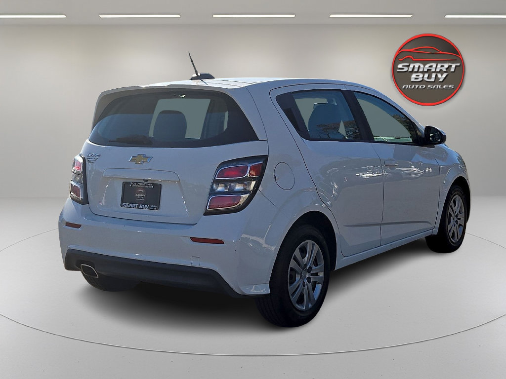 Used 2017 Chevrolet Sonic LT FWD image 5