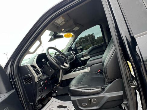 Used 2019 Ford F350 Lariat w/ Lariat Ultimate Package image 9