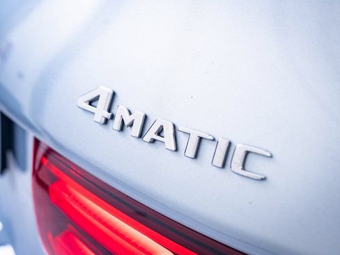 Used 2026 Mercedes-Benz GLB 250 4MATIC image 8