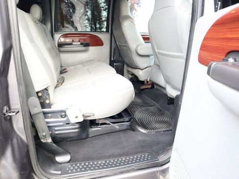 Used 2006 Ford F250 Lariat AWD/4WD image 15
