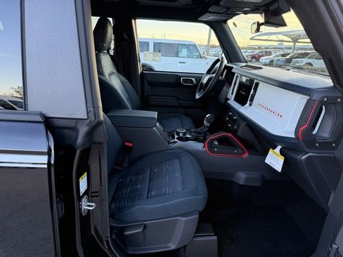 New 2025 Ford Bronco Heritage Edition image 11