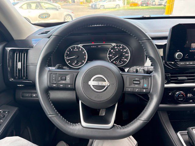 Used 2025 Nissan Pathfinder SV w/ SV Premium Package AWD/4WD image 14
