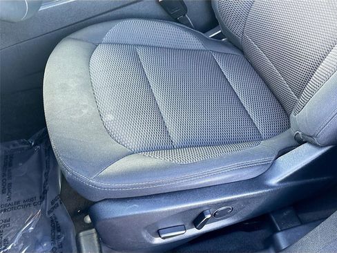 Used 2018 Ford Explorer XLT w/ Equipment Group 201A image 20