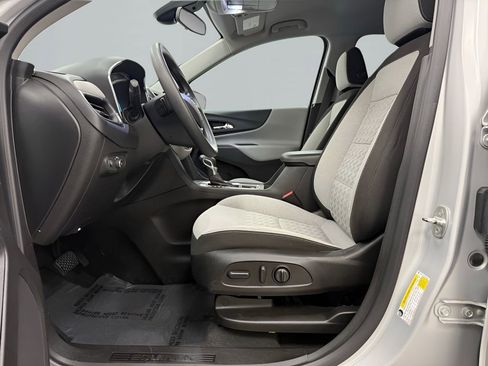 Used 2022 Chevrolet Equinox LT AWD/4WD image 9