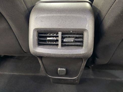 Used 2018 Chevrolet Equinox LS AWD/4WD image 36