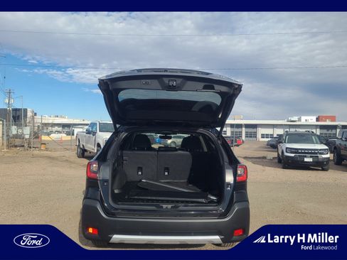 Used 2025 Subaru Outback Limited image 34