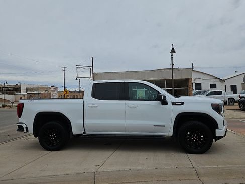 Used 2023 GMC Sierra 1500 Elevation w/ Elevation Premium Package AWD/4WD image 5
