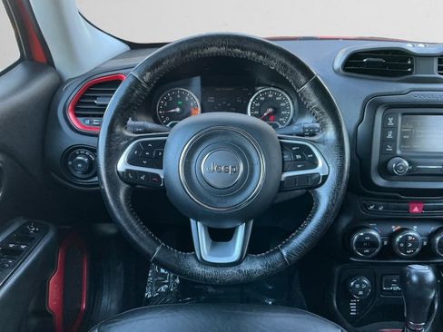 Used 2016 Jeep Renegade Trailhawk w/ Premium Trailhawk Package image 12