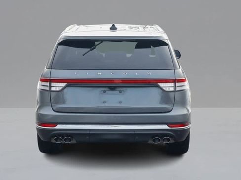 Used 2025 Lincoln Aviator Reserve w/ Equipment Group 201A image 6