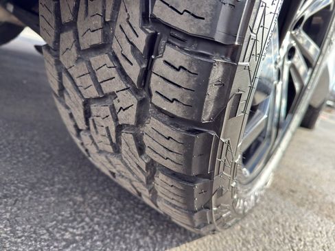 Used 2023 Volkswagen Atlas SE image 13