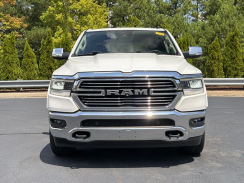 Used 2019 RAM 1500 Laramie AWD/4WD image 12
