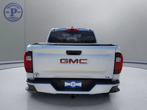 Used 2023 GMC Canyon AT4 w/ AT4 Premium Package AWD/4WD image 6
