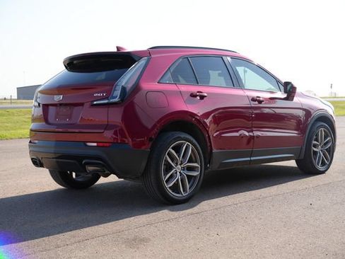Used 2019 Cadillac XT4 Sport w/ Cold Weather Package FWD image 5