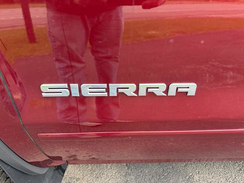 Used 2017 GMC Sierra 1500 SLE w/ SLE Value Package image 12