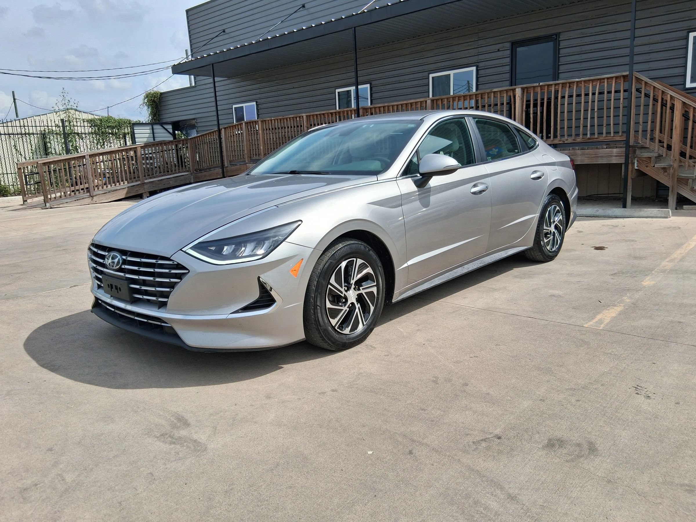 Used 2021 Hyundai Sonata Blue FWD image 2