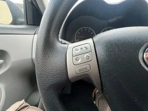 Used 2013 Toyota Corolla LE image 13