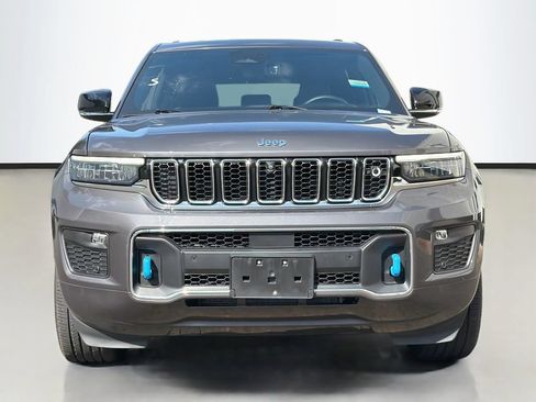 Used 2023 Jeep Grand Cherokee Overland w/ Advanced Protech Group III AWD/4WD image 3