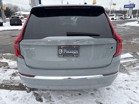 Certified 2025 Volvo XC90 B6 Plus image 6