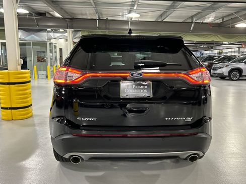Used 2018 Ford Edge Titanium w/ Equipment Group 301A AWD/4WD image 3