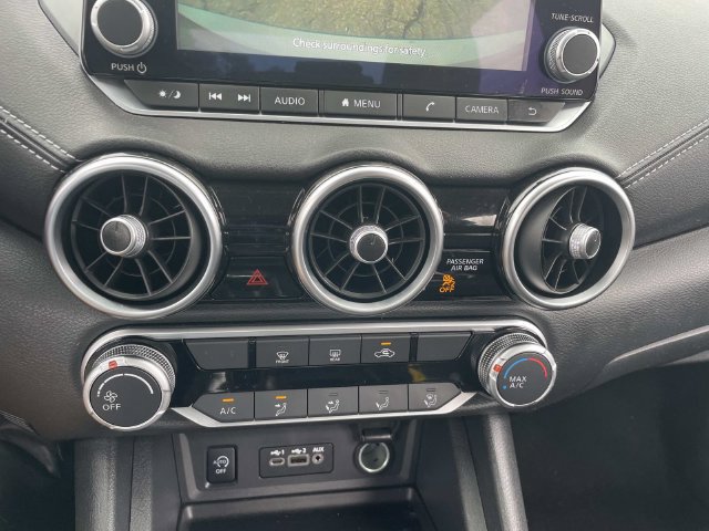 Used 2024 Nissan Sentra SV FWD image 24