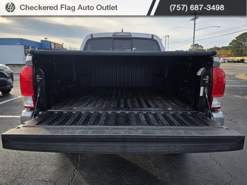 Used 2016 Toyota Tacoma SR image 16