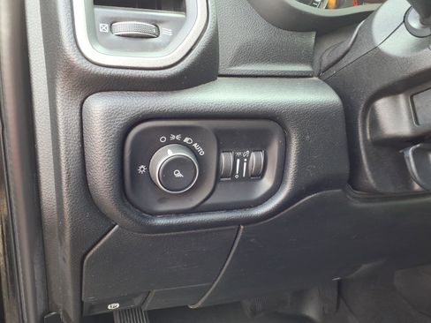 Used 2019 RAM 2500 Tradesman image 14