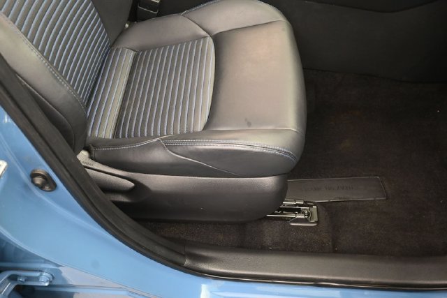 Used 2023 Toyota RAV4 XSE AWD/4WD image 32